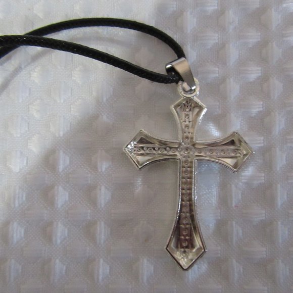 Stainless Steel Pendant Rope Necklace - Picture 3 of 3